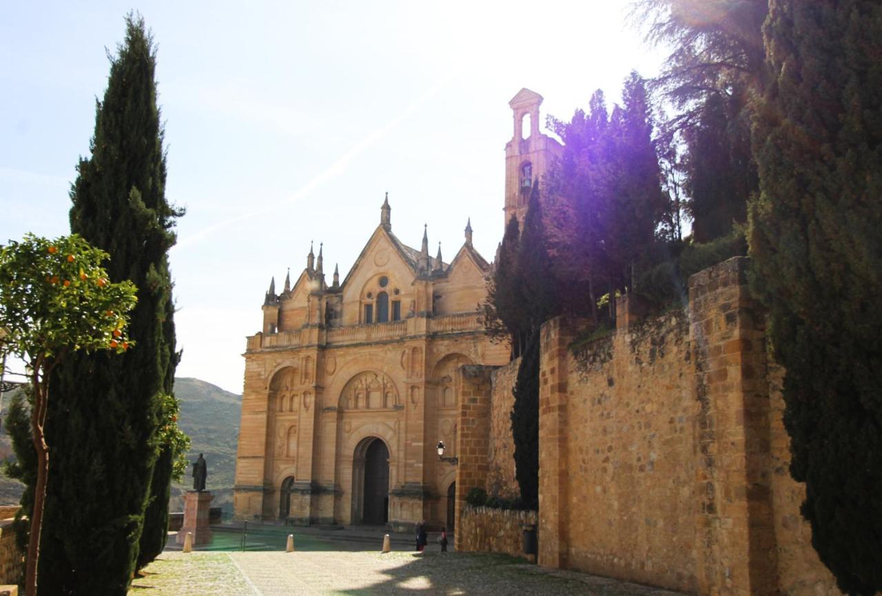 Vila Casa Puerta De La Alcazaba Antequera Exteriér fotografie